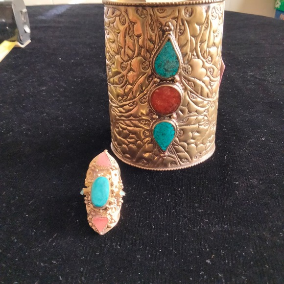 Iris Apfel & Bajalia Brass Turquoise & Coral Inlay HUGE Statement Cuff Bracelet - Picture 9 of 16